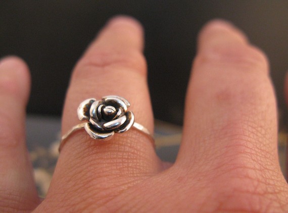 زفاف - Rose engagement ring sterling silver, Silver rose ring, stackable ring, Skinny ring