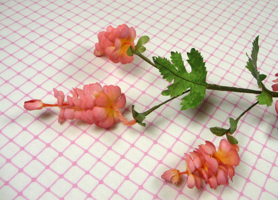 Wedding - Vintage Millinery Flowers Hops Dangle Blossoms Coral Peach Pink for Weddings, Bouquets, Floral Arrangements NOS Germany