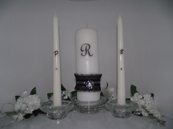 Свадьба - Personalized Unity Candle with Black lace and Beautifully Studded Brooch with Matching Tapers
