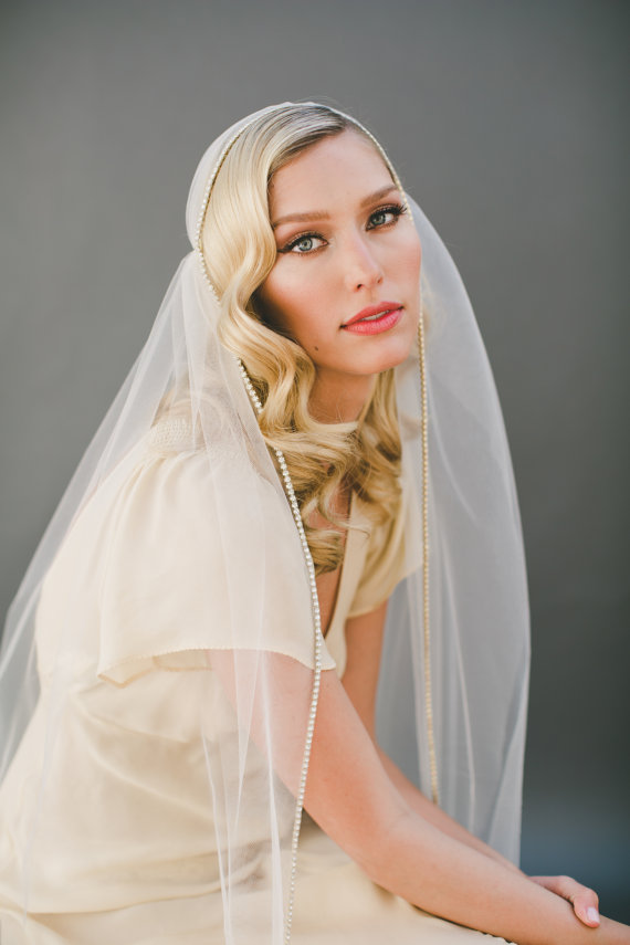 زفاف - GOLD Crystal Juliet Cap Veil Wedding Veil, Vintage Veil, Gold Rhinestone Edge Veil, 1920s Bridal Accessories, Gatsby Art Deco Veil  #1209