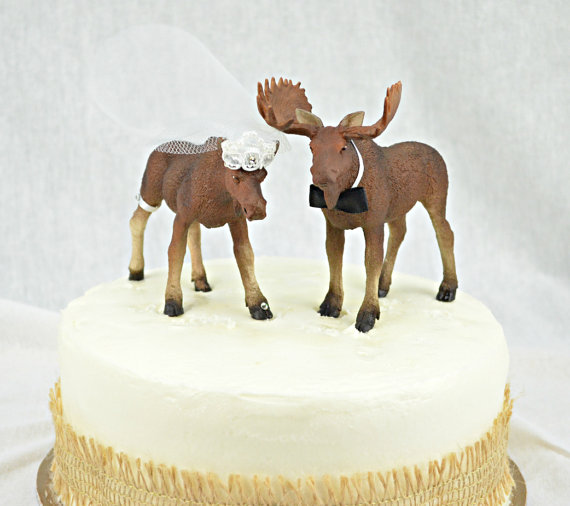 Hochzeit - Moose Wedding Cake Topper North Woods Cake Topper Alaska Mr and Mrs Moose Rustic Hunter Hunting Wedding Shower Bride Groom Moose