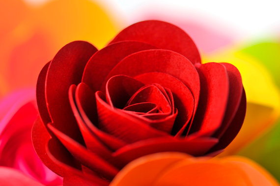 زفاف - Handmade Rose Paper flowers - Choose your colors 16 set.  Table scatter and Wedding Decor 