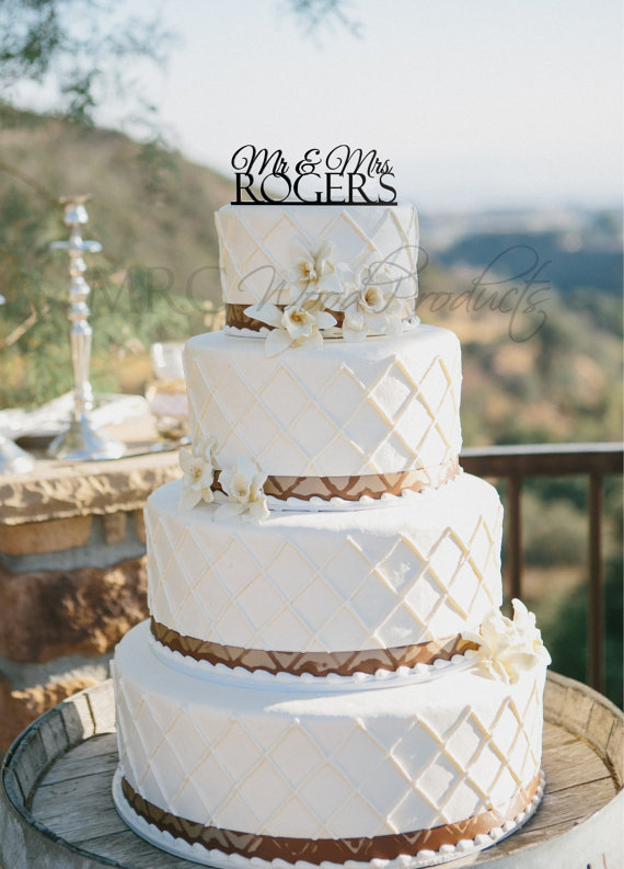 Свадьба - Wedding Cake Topper Personalized Mr and Mrs Cake Topper Wedding Cake Topper