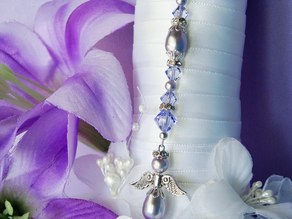 زفاف - Lavender Wedding Angel Bouquet Charm Swarovski Crystals and Pearls Bridal Bouquet