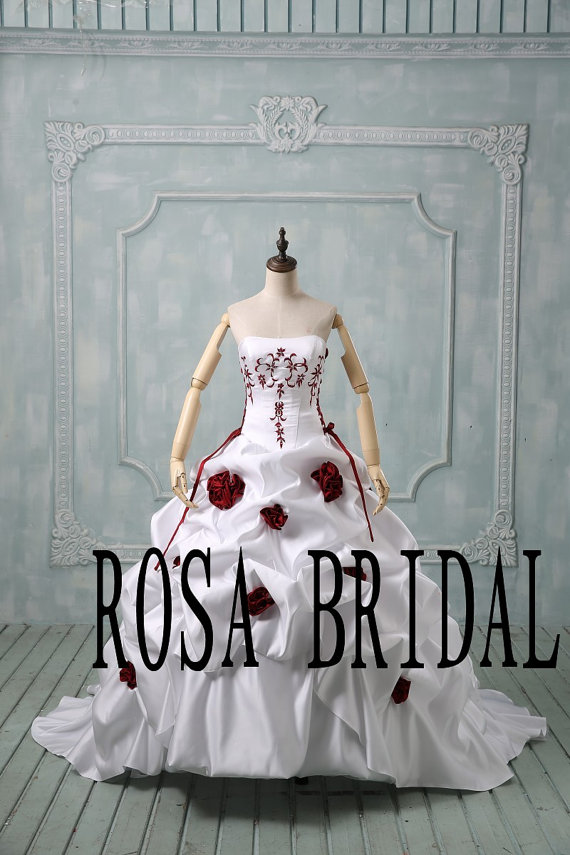 زفاف - Plus size wedding dress burgundy, Burgundy wedding dress, Plus size wedding gown, Wedding dress lace up  Custom size color