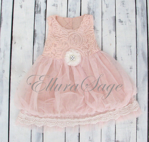 Mariage - Flower Girl dress, lace flower girl dress, Rustic Flower Girl Dress, Country flower girl dress, girls birthday dress, Blush Pink Dress
