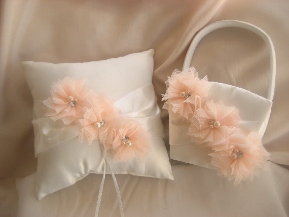 Свадьба - Flower Girl Basket Set, Ivory Ring Bearer Pillow,  Vintage CUSTOM COLORS  too Wedding Pillow