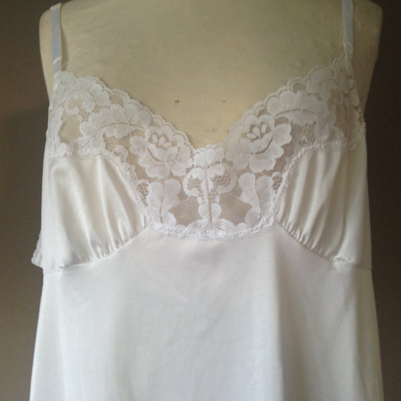 زفاف - 42 / Full Slip / Dress / White Nylon with Lace / by Vassarette / FREE Shipping