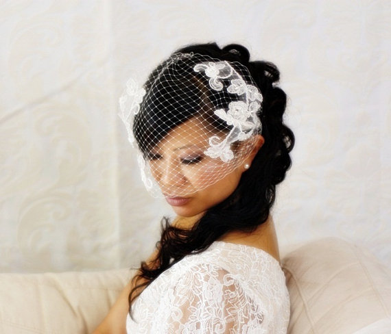 Hochzeit - 15 inch Bandeau Birdcage Veil with Bridal Lace