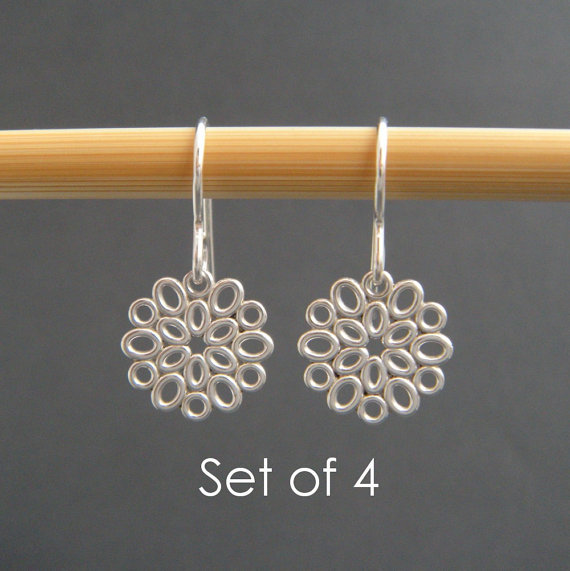 Hochzeit - bridesmaid earrings: SET OF 4. small silver filigree ovals. sterling silver dangle. flower drop. bridal gifts. wedding jewelry. 1/2"