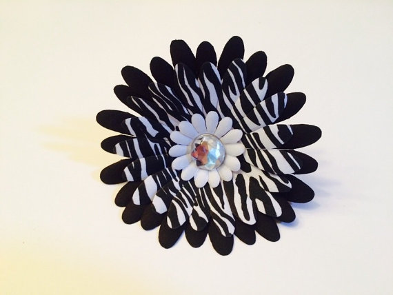 زفاف - 4.5" Posh Pet Collar Flower, Zebra Print, for Large or Medium Dogs, wedding accessory