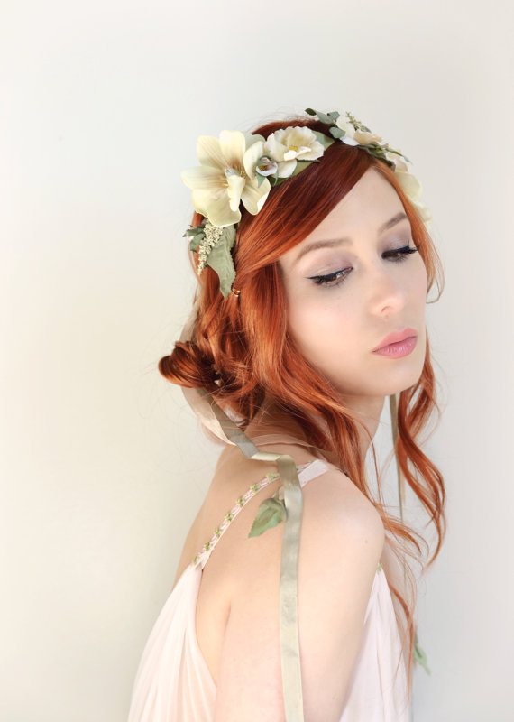 Hochzeit - Wedding headband, ivory flower crown, bridal headpiece, floral crown, flower wreath, wedding hair accessories