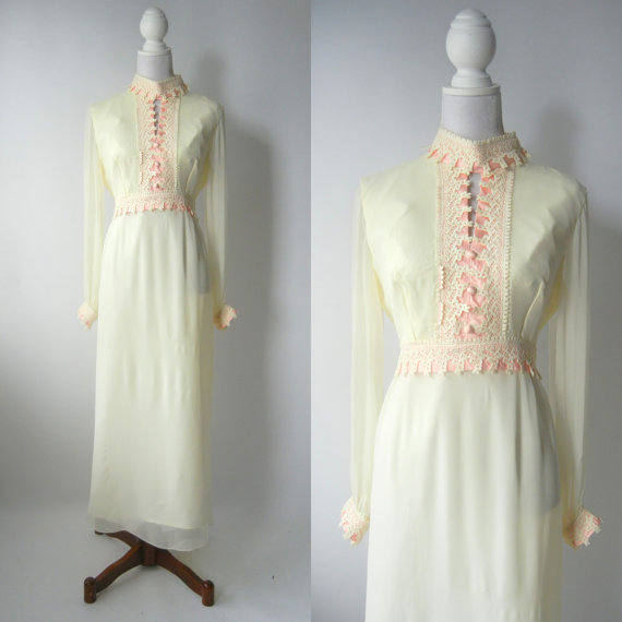 Свадьба - Vintage 1960s Dress, Retro 60s Maxi Dress, Off White Silk Maxi Dress, Retro 60s Wedding Gown, 1960 Bridal Dress, Large Size Vintage Dress