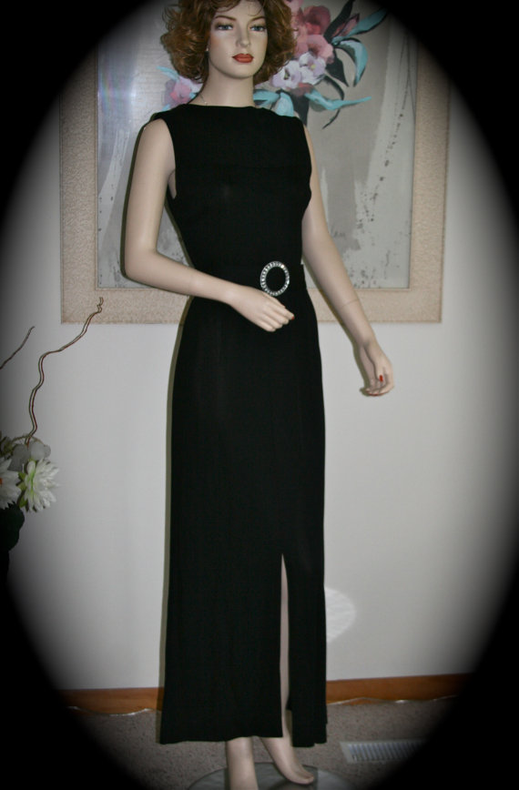 زفاف - Wicked Gorgeous Black Dress, Vintage 1960s, Rhinestone Belt Buckle, Slit Up The Front, Great Vintage Wedding Dress, Wicked Witch Dress