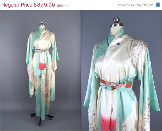 Hochzeit - SALE - Vintage Kimono / Silk Kimono Robe / Dressing Gown / Long Robe / Wedding Lingerie / Vintage Furisode / Art Deco / Furisode / Silver Pe