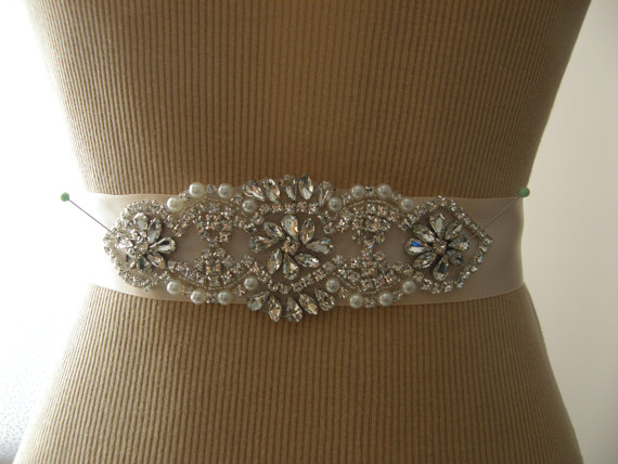 Hochzeit - SALE / Wedding Belt, Bridal Belt, Bridesmaid Belt, Sash Belt, Wedding Sash, Bridal Sash, Belt, Crystal Rhinestone & Pearl