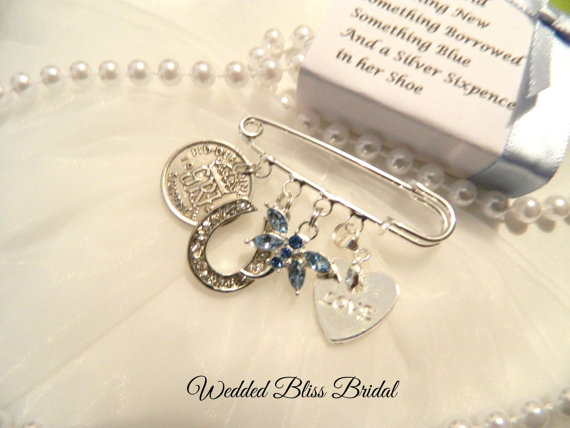 زفاف - Wedding Keepsake charm pin - Brooch-Brides-Bouquet charm-Love Charm-sixpence-Diamante Horseshoe-blue dragonfly - Something Blue -Boxed