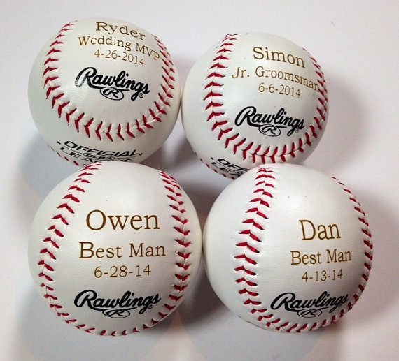Свадьба - Groomsmen Gift - 4 Rawlings Baseballs - Laser Engraved - Personalized - Jr. Groomsmen Gift - Ring Bearer Gift - MLB Baseball