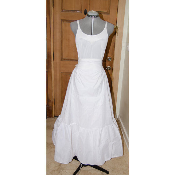 Hochzeit - Vintage White Bridal Petticoat or Half Slip
