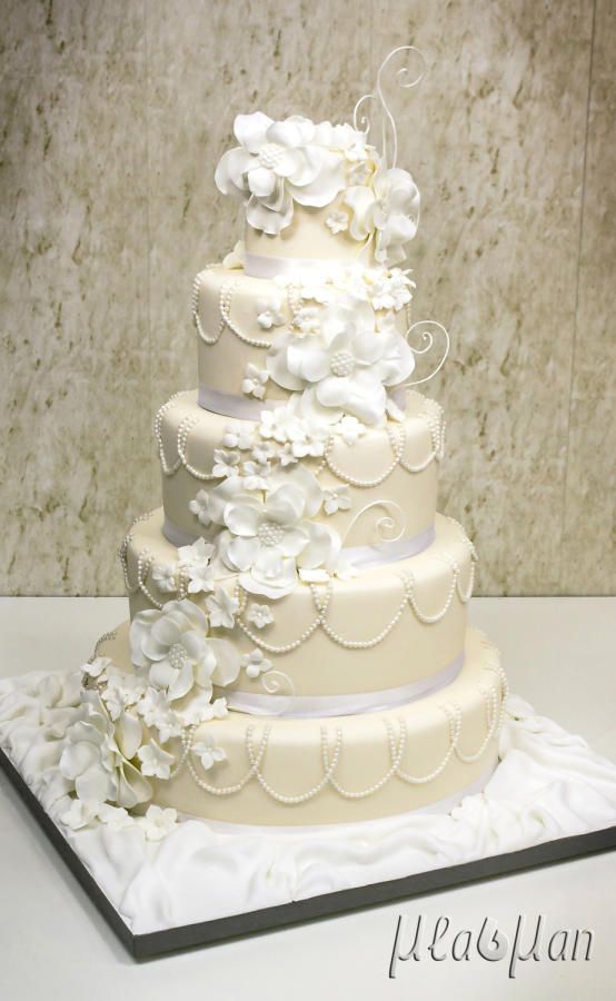 Wedding - White  Gold Wedding Cakes