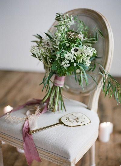 Hochzeit - Simple, Romantic Boudoir & Bridal Looks