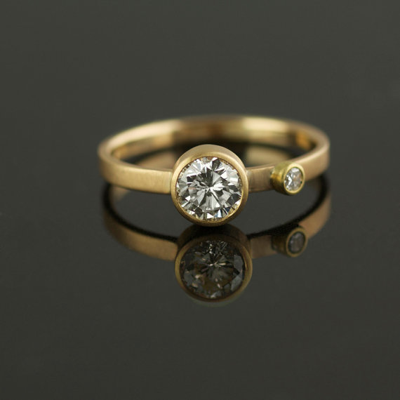 Mariage - Brilliant Satellite Ring Hand Forged Recycled Gold Engagement