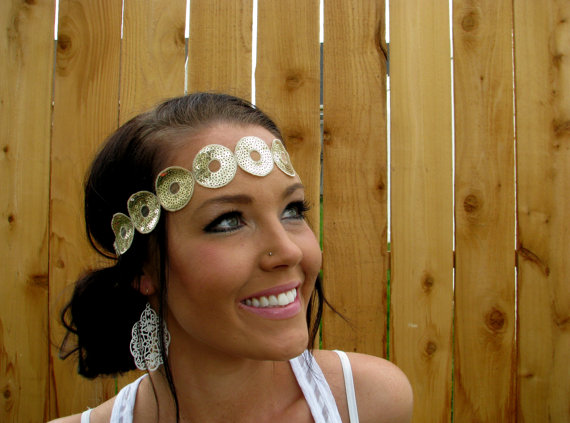 زفاف - Bohemian Chic Gold Circle Sequin Headband w/ Elastic & Ribbon Back Boho Indie Hippie Headband Hair Band Girl Cute Woman Wedding Accessories