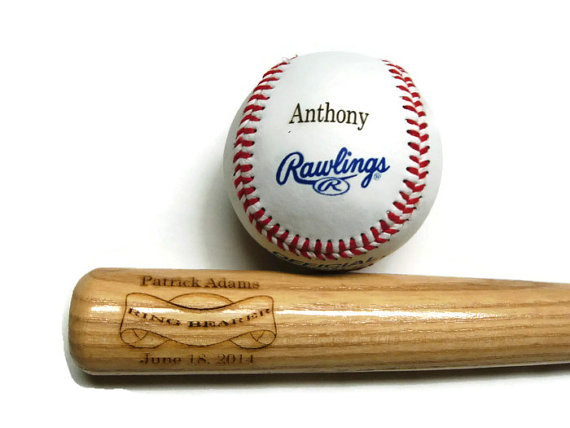زفاف - 1 Personalized Baseball and 1 Mini Bat, Personalized Mini Bat, Engraved Ring Bearer Gift ,Personalized Groomsmen Gift, Trophy Bat, (Style 1)