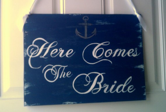 زفاف - Here Comes The Bride Sign Nautical Wedding Sign Navy Wedding Sign with Anchor Military Weddings, Nautical Wedding Decor, Beach Wedding Sign