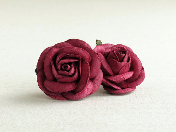 زفاف - 50mm Burgundy Paper Roses (2pcs) - Large red mulberry paper flowers with wire stems - Great for wedding decoration and bouquet [104]