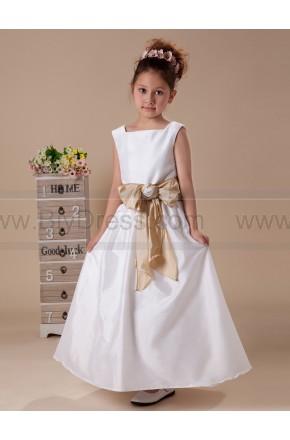 Hochzeit - Square Neckline Bowknot Sash Taffeta White Flower Girl Dresses