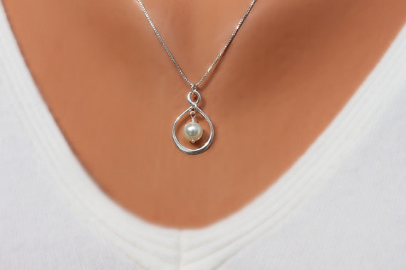Wedding - Set of 4 Bridesmaid Gifts - Swarovski Pearl Infinity Necklace and Chain - Sterling Silver - Wedding Jewelry
