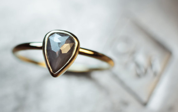 زفاف - Gray Pear Shaped Diamond Engagement Ring - Rose Cut Diamond Engagement Ring - Diamond Engagement Ring