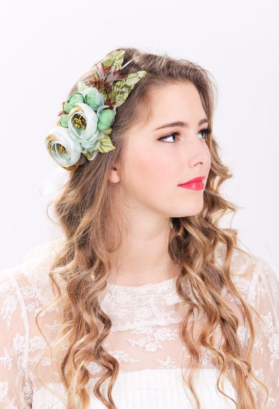 زفاف - bridal flower hair crown, woodland wedding, sea foam flower, milinery flower