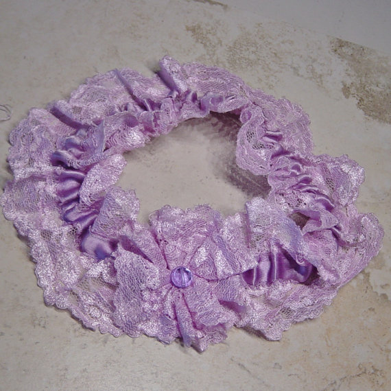 Mariage - Violet Vintage Lace Wedding Garter