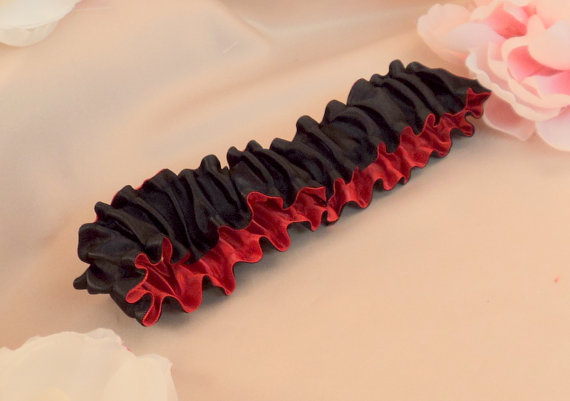 زفاف - The Original Fully Reversible Bridal Garter..You Choose The Colors..shown in black/red