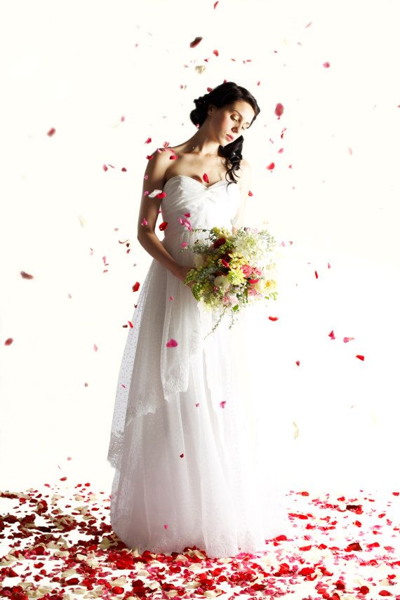 Hochzeit - Once Upon A Honeymoon - Sweetheart Lace Bohemian Custom Wedding Dress