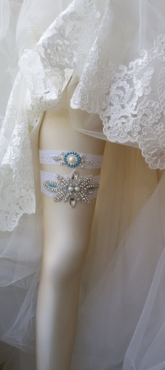 Mariage - Wedding Garter Set , Of White Lace Garter Set, Bridal Leg Garter,Rustic Wedding Garter, Bridal Accessory, Rhinestone Crystal Bridal Garter