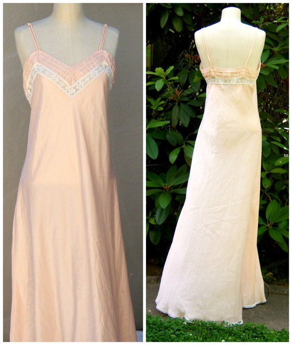 زفاف - Vintage silk nightgown / GIVENCHY for Saks / bridal lingerie / peach / 36" bust