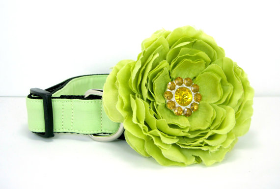 Свадьба - Wedding dog collar- Light Mint Green  Dog Collar with flower set  (Mini,X-Small,Small,Medium ,Large or X-Large Size)- Adjustable