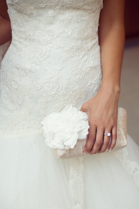 Mariage - Ivory wedding clutch, Personalized bridesmaid gift, Bridal clutch, Bridesmaid clutch, Vintage wedding, Clutch bag, Clutch purse, Wedding bag