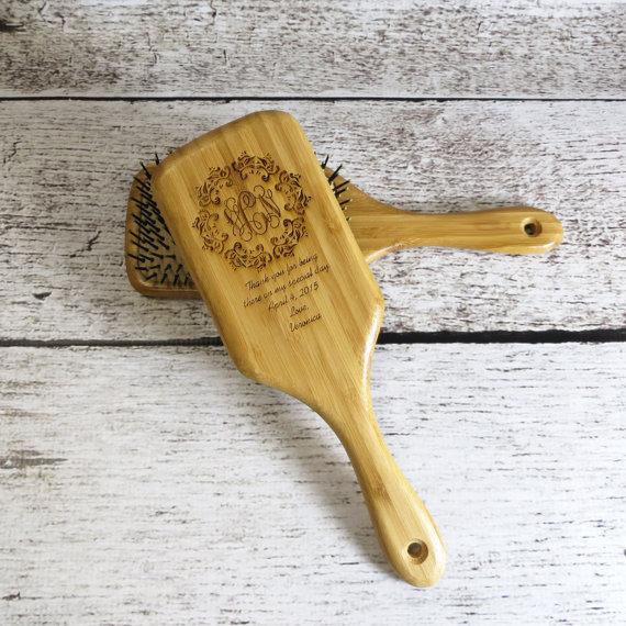 Mariage - Personalized Wood Paddle Hair Brush - Bridesmaids Gifts - Gifts for Women - Gifts for Girls