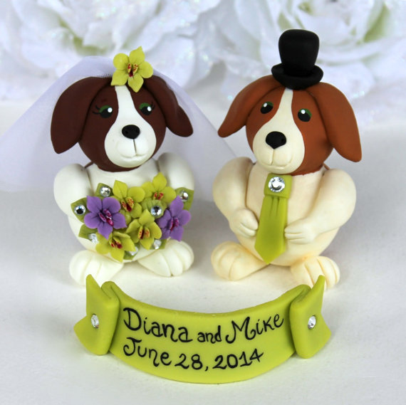 Hochzeit - Dog wedding cake topper, beagles bride and groom, lime green wedding, orchid bouquet