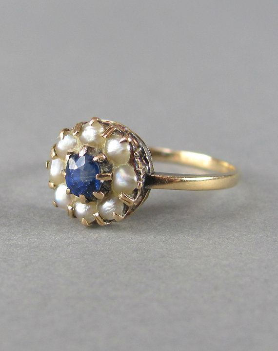 زفاف - PRETTY gold, seed pearl and sapphire antique Victorian engagement ring, stacking ring, solid gold ring, statement ring, vintage ring.