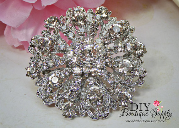 Hochzeit - Crystal Brooch Pin Round Rhinestone Brooch - Wedding Bridal Accessories - Brooch Bouquet - Cake Brooch Sash Pin 50mm 848198