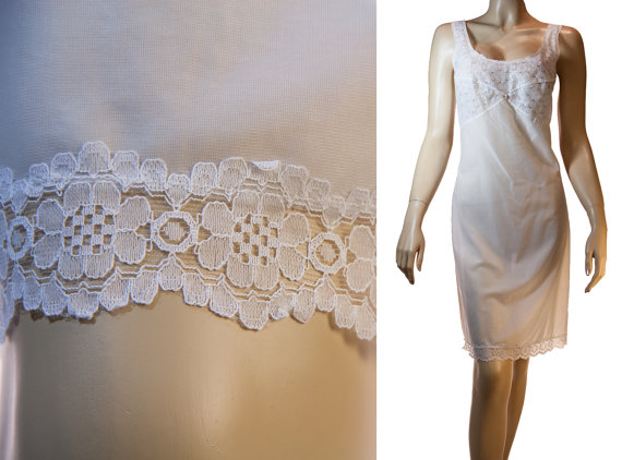 Hochzeit - Adorable XL Gunther ivory white glossy silky soft nylon and delicate matching inset lace detail 1970's vintage full slip underskirt - PL1009