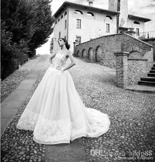 زفاف - New Arrival Alessandra Rinaudo Wedding Dresses 2015 Lace Strapless Chapel Train Cheap A-Line Bridal Dress Ball Gowns Vestido De Novia Online with $130.84/Piece on Hjklp88's Store 