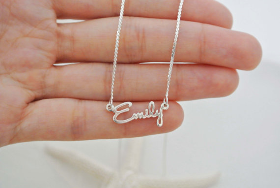 زفاف - SALE Dainty Name Necklace in Sterling Silver - Personalized Dainty Name Necklace - Children Name Necklace - Bridesmaid Gift - Mother's Gift