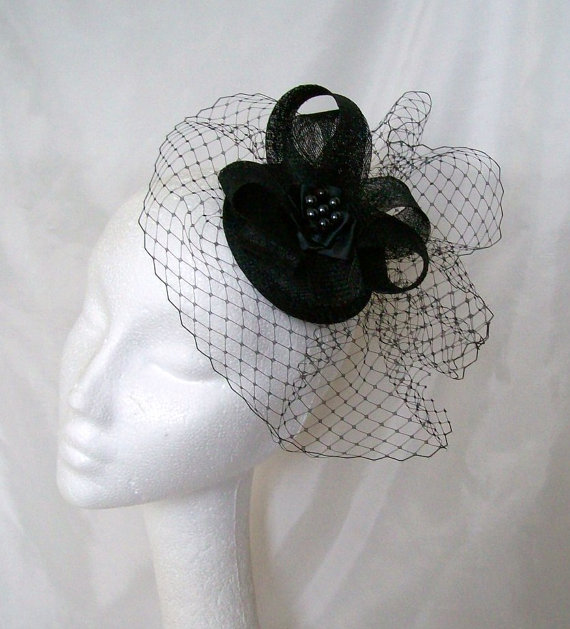 زفاف - Black Veil Sinamay Loop & Crystal Rhinestone Wedding Elegant Percher Fascinator Mini Hat - Custom Made to Order