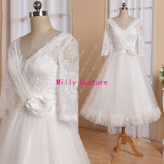 زفاف - Stunning lace tea length wedding dress with long sleeves, 1950s tulle wedding dress,1950s short wedding dress, retro vintage wedding dress